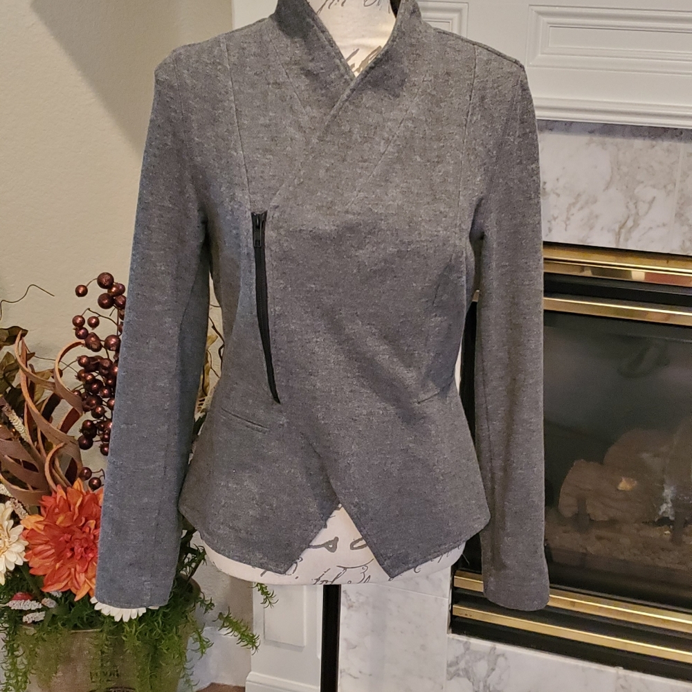 LIKE NEW Cabi Rebel Jacket #3556, EUC, sz Small